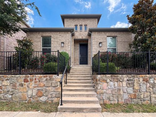 17628 Bottlebrush Dr, Dallas, TX, 75252-8057 | Card Image