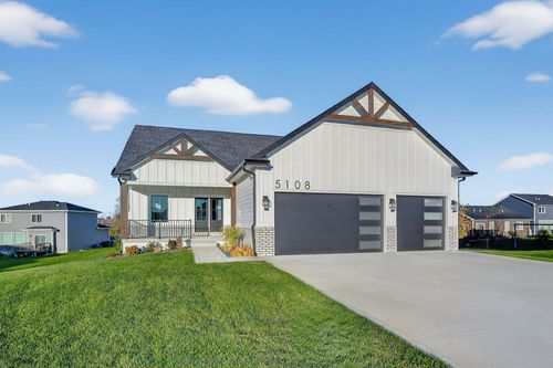 5108 154th Cir, Urbandale, IA, 50323-1224 | Card Image