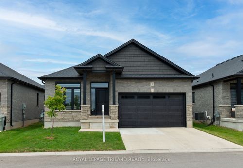 2-383 Daventry Way, Komoka, ON, N0L1R0 | Card Image