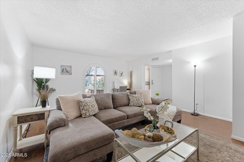516 N Hobson Plz, Mesa, AZ, 85203-7145 | Card Image