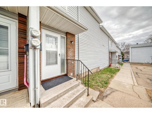 75 Amberly Crt Nw, Edmonton, AB, T5A2H9 | Card Image