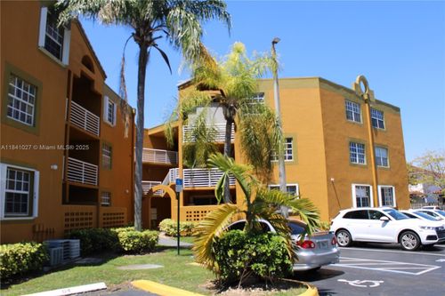 g210-9735 Fontainebleau Blvd, Miami, FL, 33172-6724 | Card Image