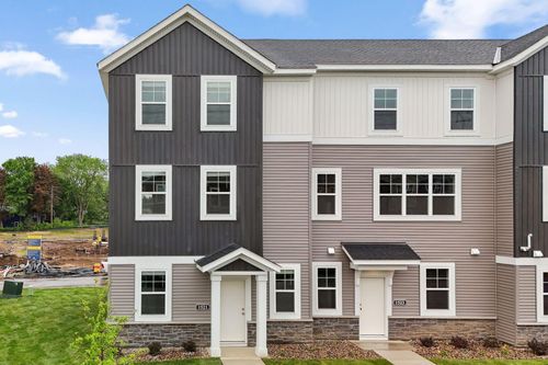 1517 Trellis Ln, Saint Paul, MN, 55101 | Card Image