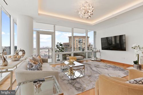 unit-2403-300 International Dr, BALTIMORE, MD, 21202-4982 | Card Image