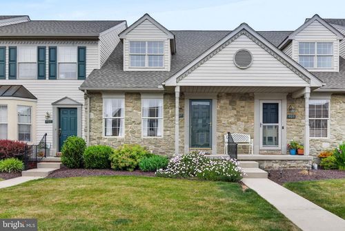 407 Cobblestone Ln, LANCASTER, PA, 17601-3373 | Card Image