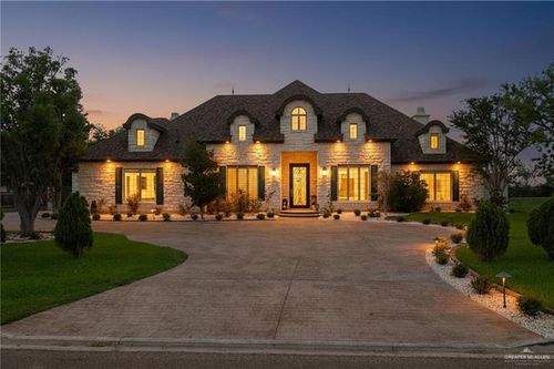 907 E Mile 2 Rd, Mission, TX, 78574-1715 | Card Image