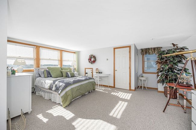 479 N End Blvd, House other with 3 bedrooms, 3 bathrooms and 2 parking in Salisbury MA | Image 28