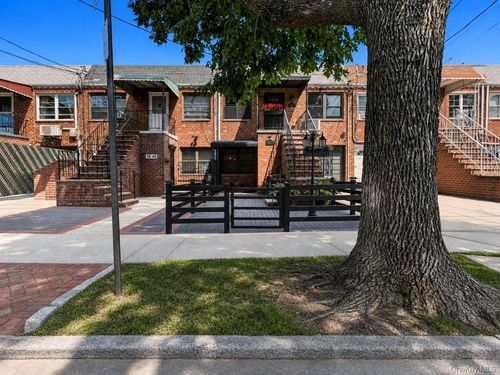 25-47 71st St, East Elmhurst, NY, 11370-1410 | Card Image