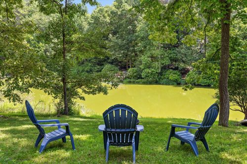 2558 Boston Branch Cir, Signal Mountain, TN, 37377-1704 | Card Image