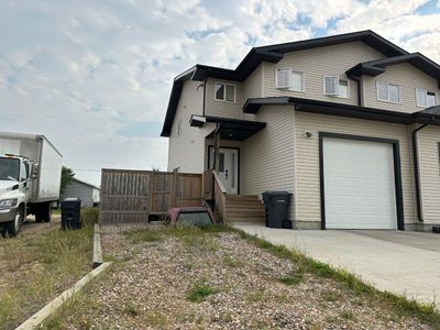 407 6 Th St N, Home with 4 bedrooms, 3 bathrooms and 5 parking in Marwayne AB | Image 3