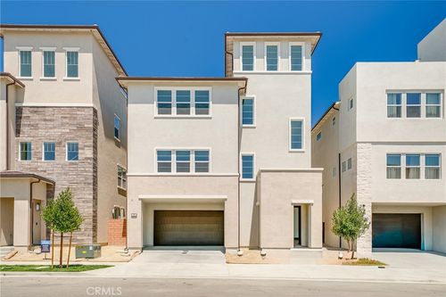 108 Verbena Way, Montebello, CA, 90640-2474 | Card Image