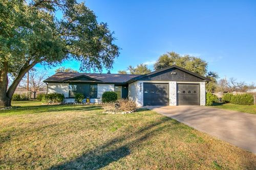 7686 Chaparral Run, San Angelo, TX, 76901-6509 | Card Image