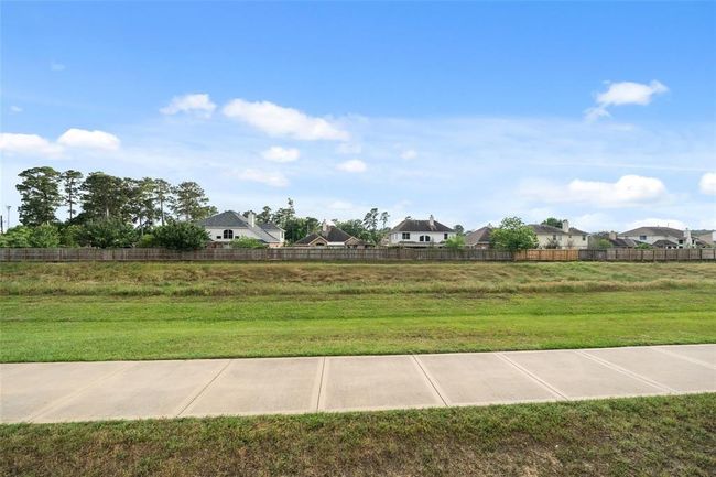 18007 Melissa Springs Dr, House other with 3 bedrooms, 2 bathrooms and 2 parking in Tomball TX | Image 19