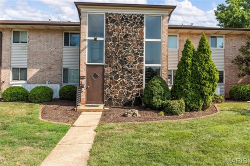 apt-c-10003 Sakura Dr, Saint Louis, MO, 63128-1361 | Card Image