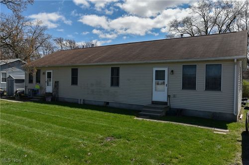 912 Virginia Street, Port Clinton, OH, 43452 | Card Image