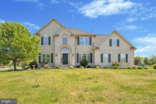 2 Terrys Ter, Woolwich Township, NJ, 08085-3092 | Card Image