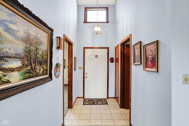8539 Chateaugay Dr, House other with 3 bedrooms, 2 bathrooms and null parking in Indianapolis IN | Image 6