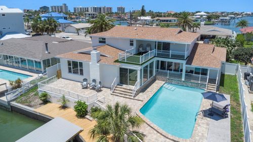 451 Palm Is Ne, Clearwater Beach, FL, 33767-1933 | Card Image