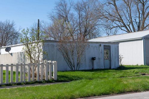913 E 5th St, Mishawaka, IN, 46544-2835 | Card Image