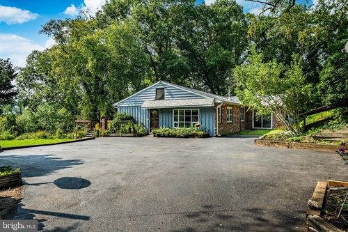 951 Pottstown Pike, WEST CHESTER, PA, 19380-4173 | Card Image