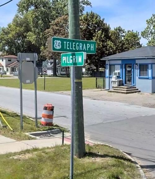 24056 Pilgrim, Redford, MI, 48239-3520 | Card Image