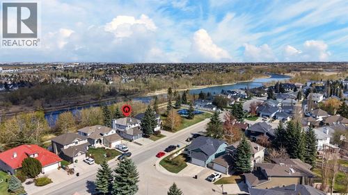 222 Diamond Drive Se, Calgary, AB, T2J7C8 | Card Image