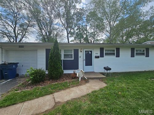 9446 Turtle Cv, Ballwin, MO, 63011-4249 | Card Image