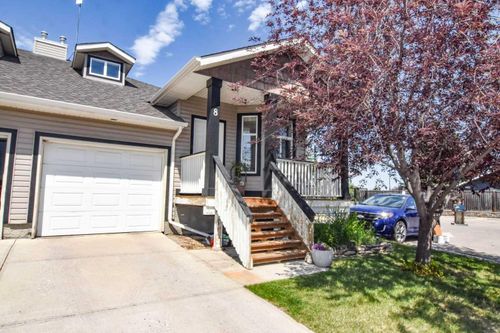 8 Van Horn Court Nw, Langdon, AB, T0J1X2 | Card Image