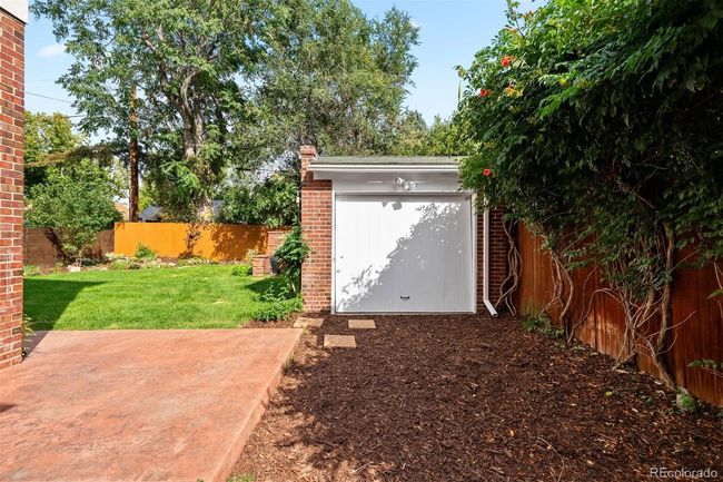 2044 Ivy St, House other with 5 bedrooms, 4 bathrooms and 5 parking in Denver CO | Image 34