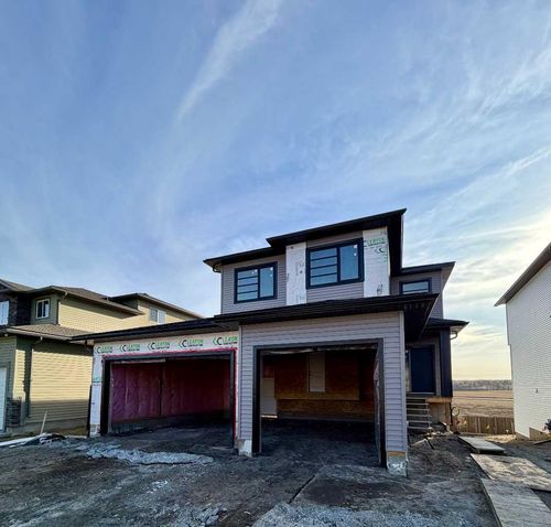 7057 85 St, Grande Prairie, AB, T8X0J3 | Card Image
