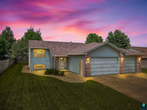 7312 W Strabane St, Sioux Falls, SD, 57106-4502 | Card Image