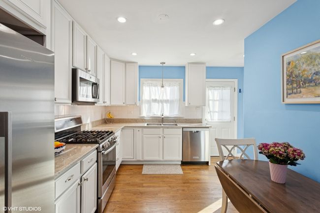 912 Cambridge Ln, House other with 3 bedrooms, 2 bathrooms and 2 parking in Wilmette IL | Image 9