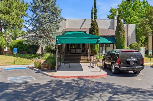z4-1601 Pennsylvania St Ne, Albuquerque, NM, 87110-5564 | Card Image
