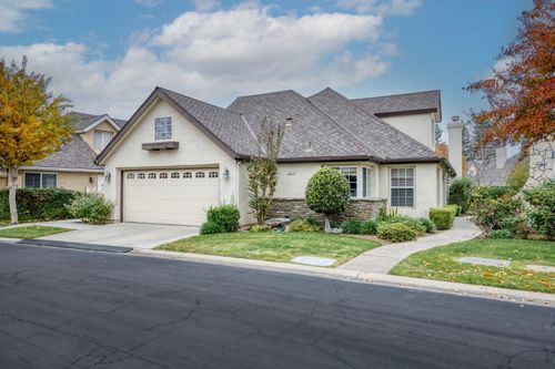 3014 W Brompton Ln, Fresno, CA, 93711-1187 | Card Image