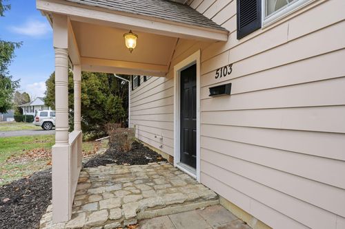 5103 Fairlane Rd, Columbus, OH, 43207-4941 | Card Image