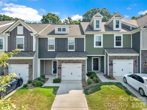 260 Abington St, Matthews, NC, 28104-0100 | Card Image