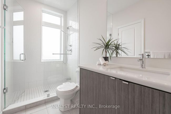 107 - 20 Halliford Pl, Condo with 2 bedrooms, 2 bathrooms and 1 parking in Brampton ON | Image 24