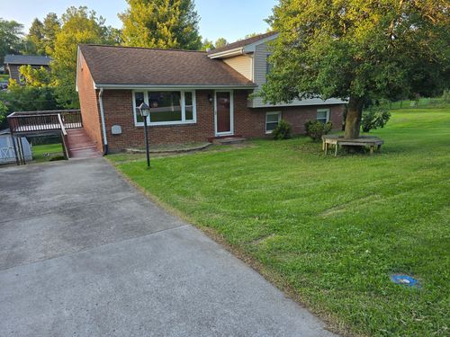 5229 Cave Spring Ln, Roanoke, VA, 24018-3301 | Card Image