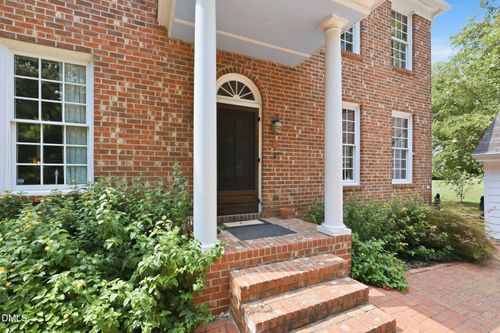 304 Kite Dr, Fuquay-Varina, NC, 27526-2113 | Card Image