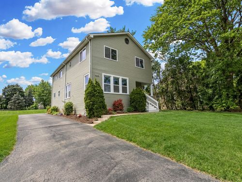 2415 Maple Ave, Downers Grove, IL, 60515-4224 | Card Image