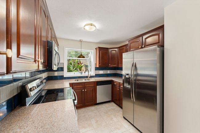 5 - 5 Fairway View Ln, Condo with 2 bedrooms, 3 bathrooms and 1 parking in Norton MA | Image 17