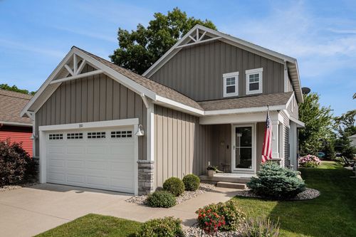 330 Rachaels Way, Spring Lake, MI, 49456-1792 | Card Image