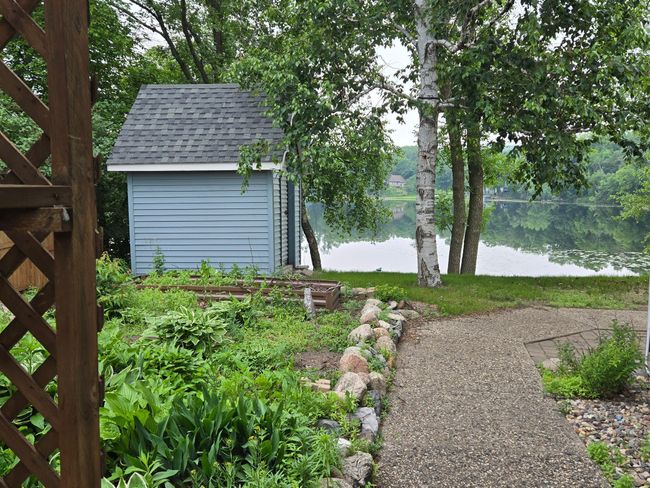 Beautiful landscaped walkway | Image 30