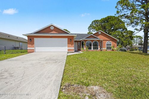 1801 Bashaw St Nw, Palm Bay, FL, 32907-9447 | Card Image
