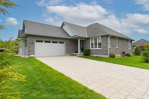 598 Bennett Cres, Mount Brydges, ON, N0L1W0 | Card Image