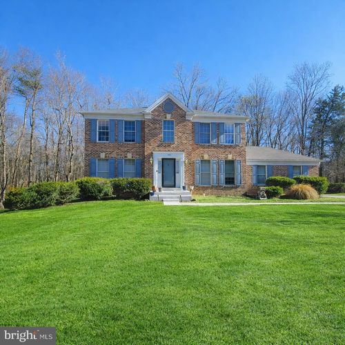 100 Blackpowder Ln, Fort Washington, MD, 20744-7212 | Card Image