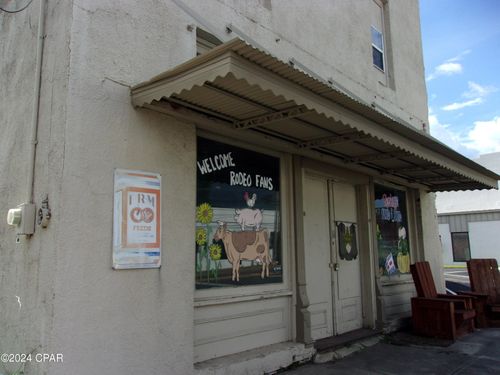 129 S Waukesha St, Bonifay, FL, 32425-2356 | Card Image