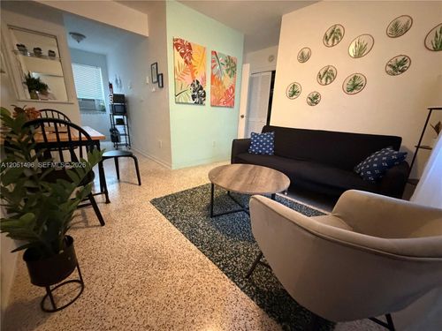 8-461 Sw 6th Street, Miami, FL, 33130 | Card Image