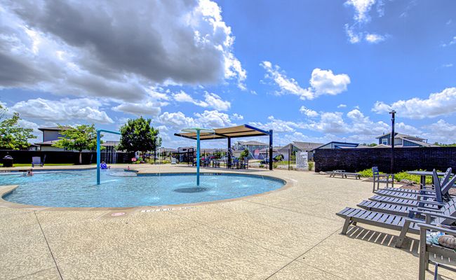 View of the community pool | Image 30
