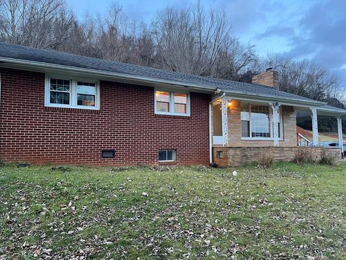 147 Edgar St, Lebanon, VA, 24266-7134 | Card Image